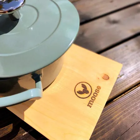 Moose Tiny House Genets Alpstuga *